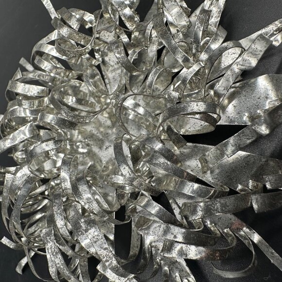 Vintage Atomic Starburst Christmas Ornaments Aluminum Handmade Set Of 2 Silver - Picture 6 of 8